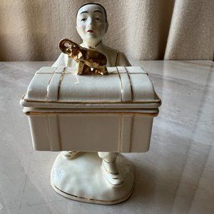 HINODE style  vintage 40's 50's ceramic porcelain oriental man carrying trunk